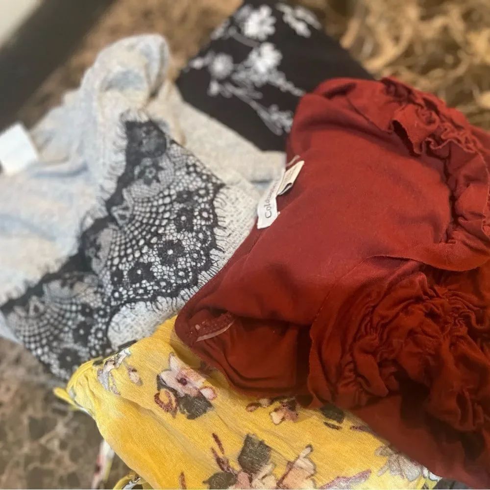 AWESOME KNIT Cold Shoulder Top! - Picture 5 of 16